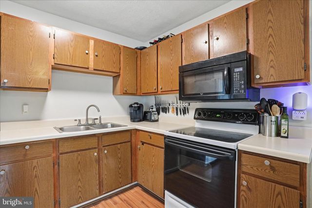 106 LAKEVIEW CT, Stephens City, VA 22655