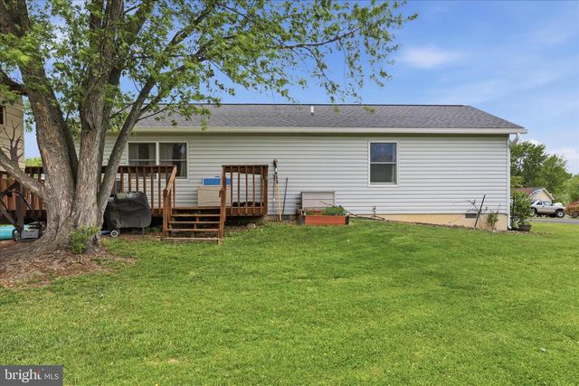 106 LAKEVIEW CT, Stephens City, VA 22655