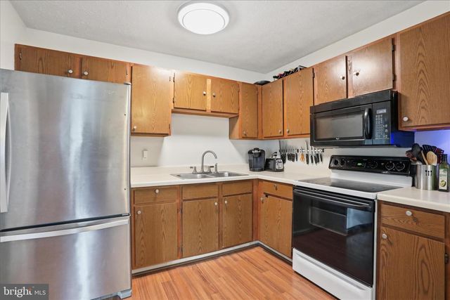 106 LAKEVIEW CT, Stephens City, VA 22655
