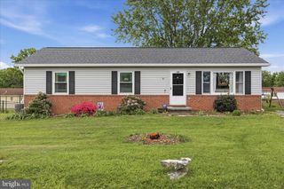 106 LAKEVIEW CT, Stephens City, VA 22655