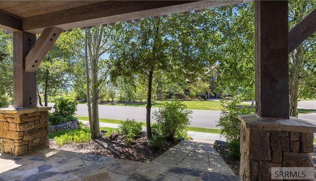 377 Woodland Star, Driggs, ID 83422