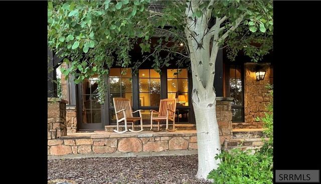 377 Woodland Star, Driggs, ID 83422