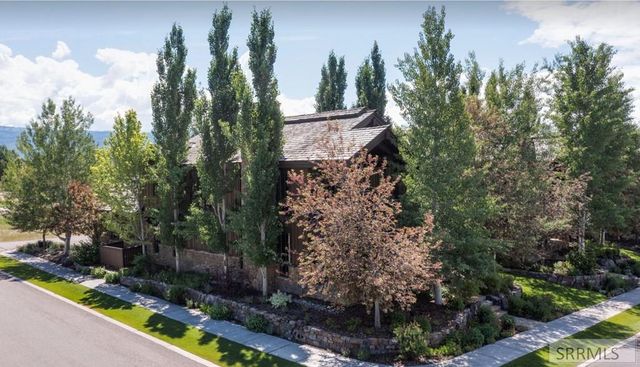 377 Woodland Star, Driggs, ID 83422