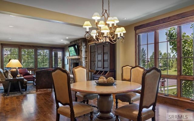 377 Woodland Star, Driggs, ID 83422