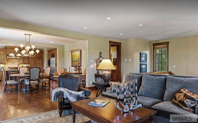 377 Woodland Star, Driggs, ID 83422