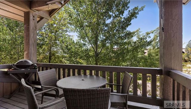 377 Woodland Star, Driggs, ID 83422