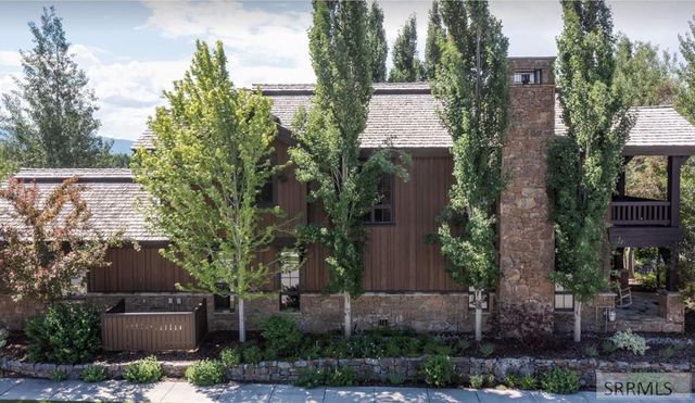 377 Woodland Star, Driggs, ID 83422