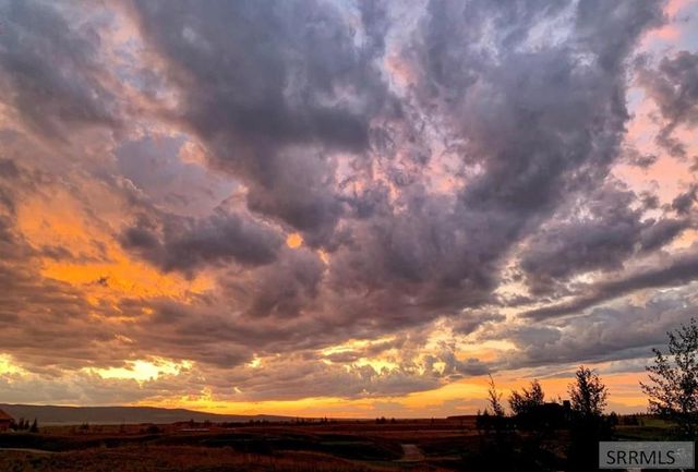 377 Woodland Star, Driggs, ID 83422