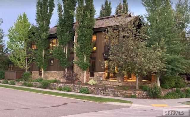 377 Woodland Star, Driggs, ID 83422