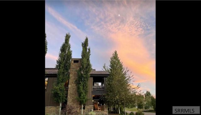 377 Woodland Star, Driggs, ID 83422