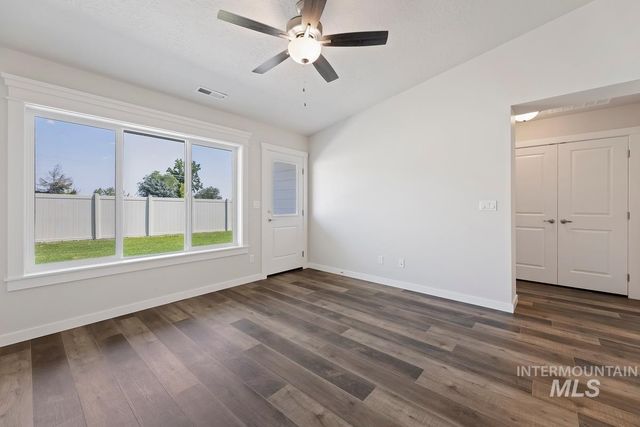 212 W Radiant Ridge Drive, Meridian, ID 83642