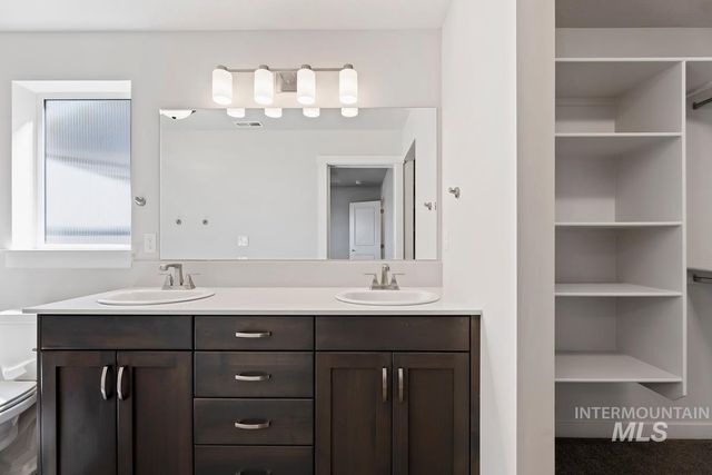 212 W Radiant Ridge Drive, Meridian, ID 83642