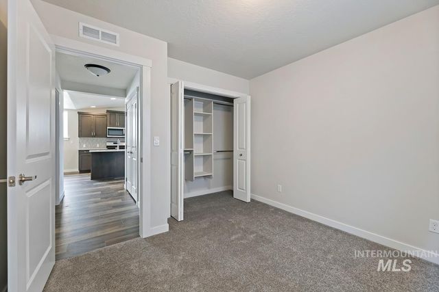 212 W Radiant Ridge Drive, Meridian, ID 83642