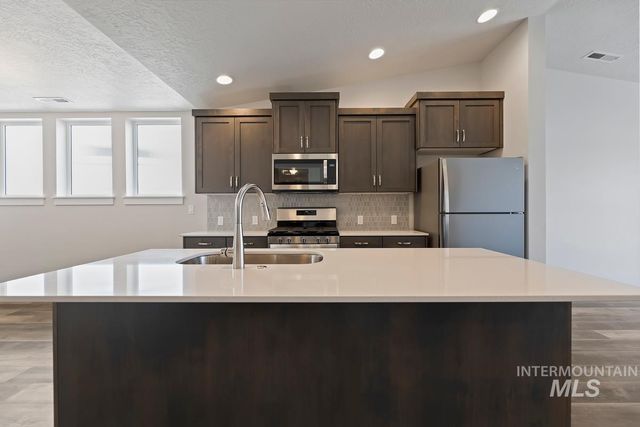 212 W Radiant Ridge Drive, Meridian, ID 83642