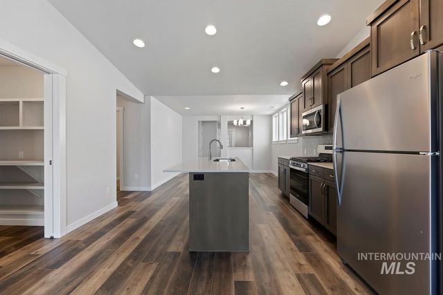 212 W Radiant Ridge Drive, Meridian, ID 83642