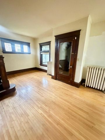 3644 Clinton Avenue, Minneapolis, MN 55409