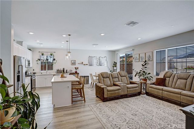 19898 Cara Cara, Riverside, CA 92507