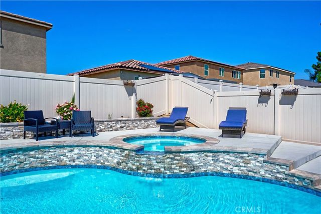 19898 Cara Cara, Riverside, CA 92507