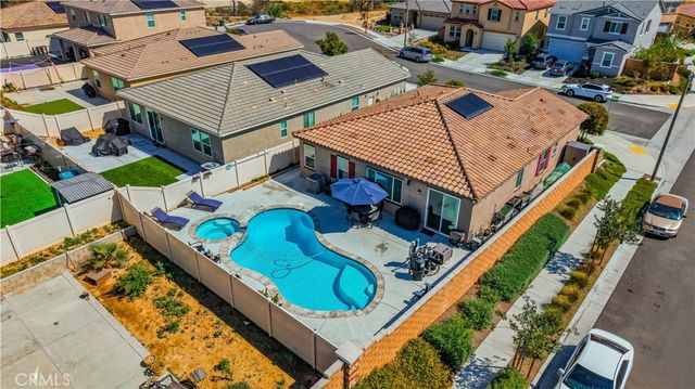 19898 Cara Cara, Riverside, CA 92507