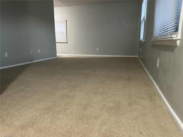 4223 Oak Ridge Drive, Winston-salem, NC 27105