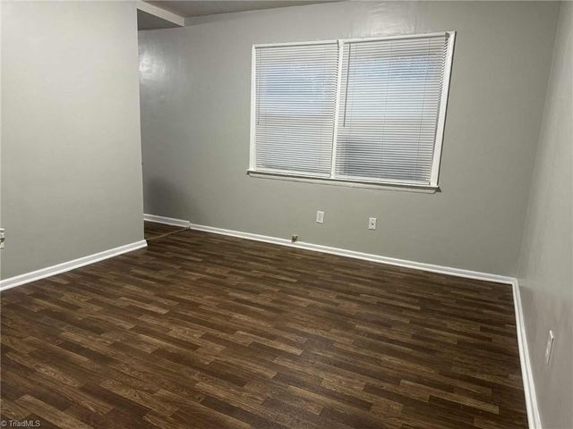 4223 Oak Ridge Drive, Winston-salem, NC 27105