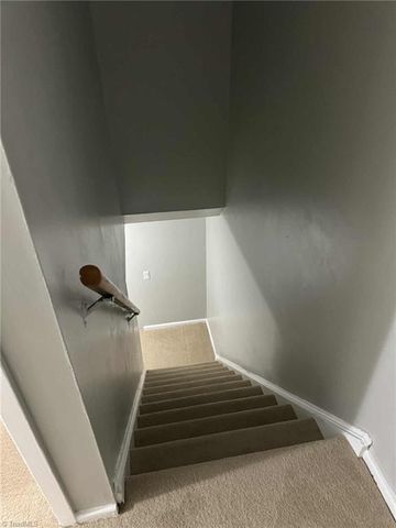 4223 Oak Ridge Drive, Winston-salem, NC 27105