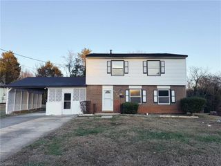 4223 Oak Ridge Drive, Winston-salem, NC 27105