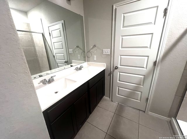 7851 ABBEY PL, San Antonio, TX 78218