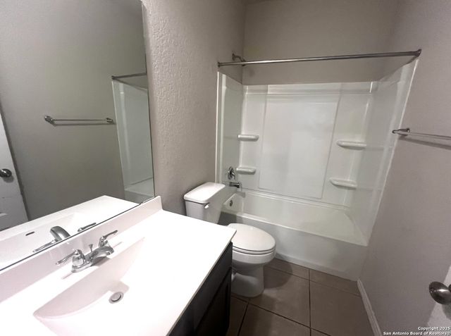 7851 ABBEY PL, San Antonio, TX 78218