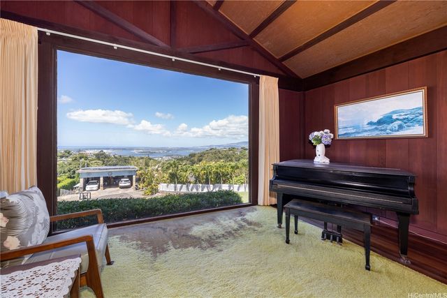 99-418 Aiealani Place, Aiea, HI 96701