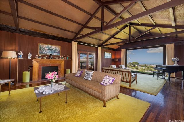 99-418 Aiealani Place, Aiea, HI 96701
