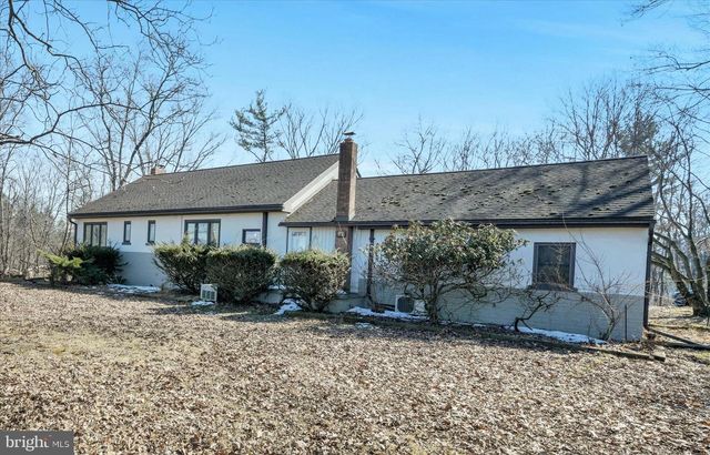 65 HAWK LN, Schuylkill Haven, PA 17972