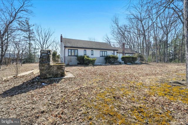 65 HAWK LN, Schuylkill Haven, PA 17972