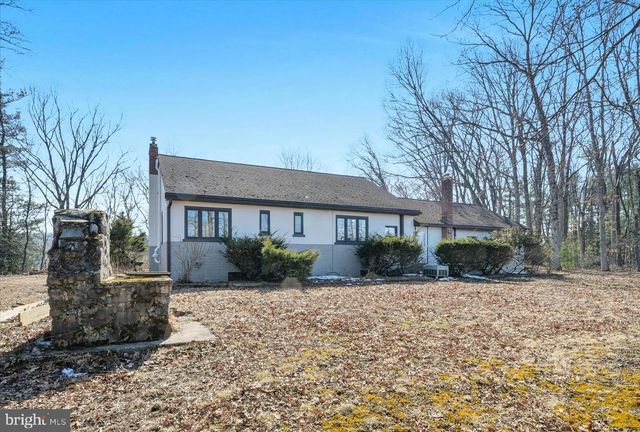 65 HAWK LN, Schuylkill Haven, PA 17972