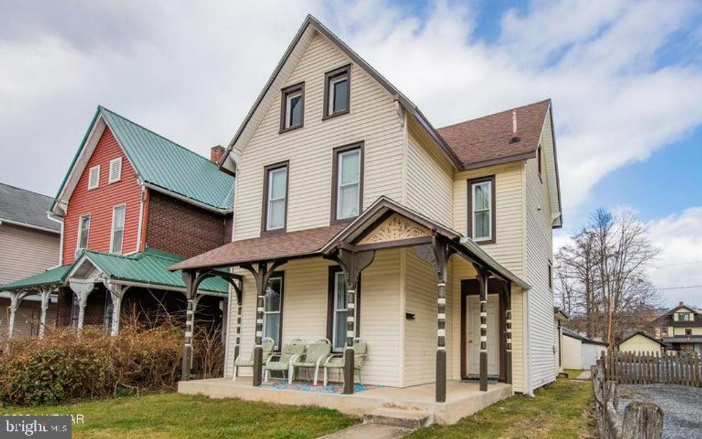 543 W CHURCH STREET, Lock Haven, PA 17745