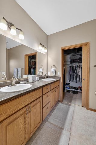 7917 Oak View Drive, Madison, WI 53719