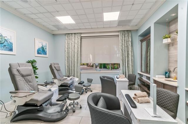6901 Bent Grass DR, Naples, FL 34113