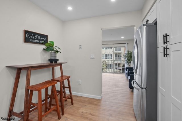 31 Krueger Ct, Newark City, NJ 07103