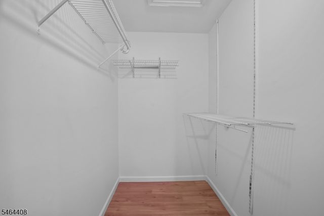 31 Krueger Ct, Newark City, NJ 07103