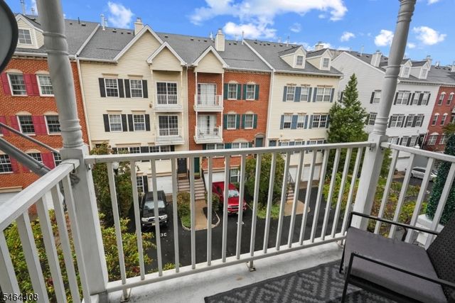 31 Krueger Ct, Newark City, NJ 07103