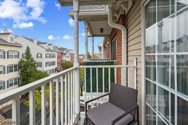 31 Krueger Ct, Newark City, NJ 07103