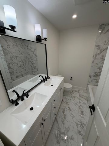 979 Airport Boulevard, Columbia, SC 29205