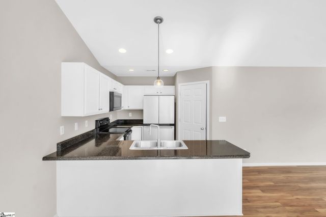 5 Mariner Court, Greer, SC 29650