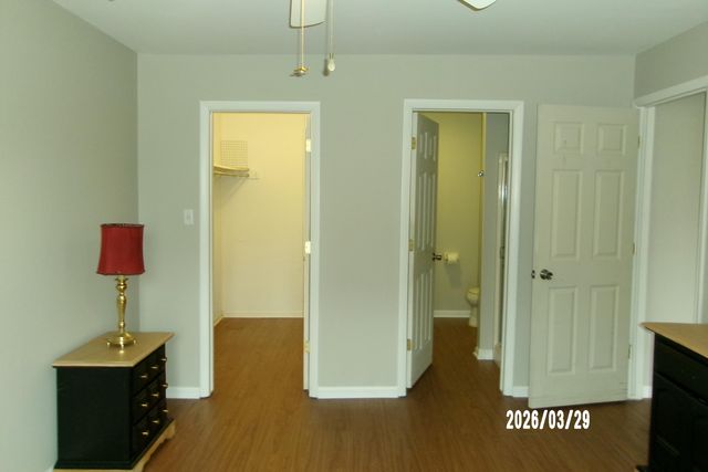 405 Old Stone Road E2, Munster, IN 46321