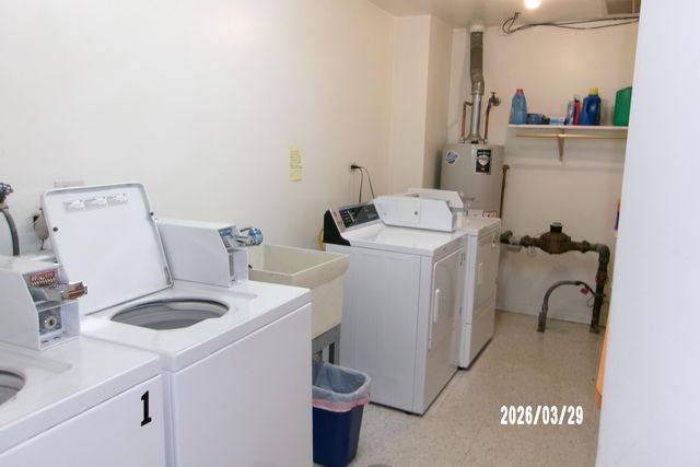 405 Old Stone Road E2, Munster, IN 46321