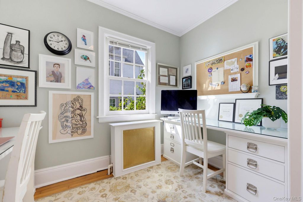 15 Stratton Road, Scarsdale, NY 10583 — photo 5