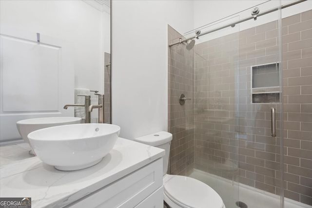 200 W Washington St, Unit B, Madison, GA 30650