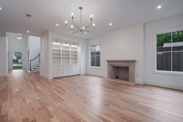 6251 Palo Pinto Avenue, Dallas, TX 75214