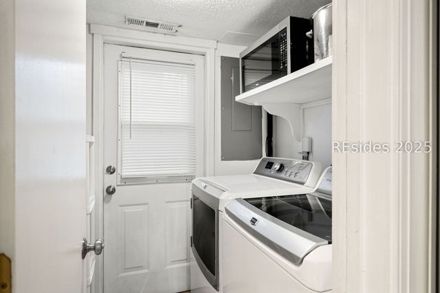 17 Lagoon Rd Apt 26, Hilton Head Island, SC 29928