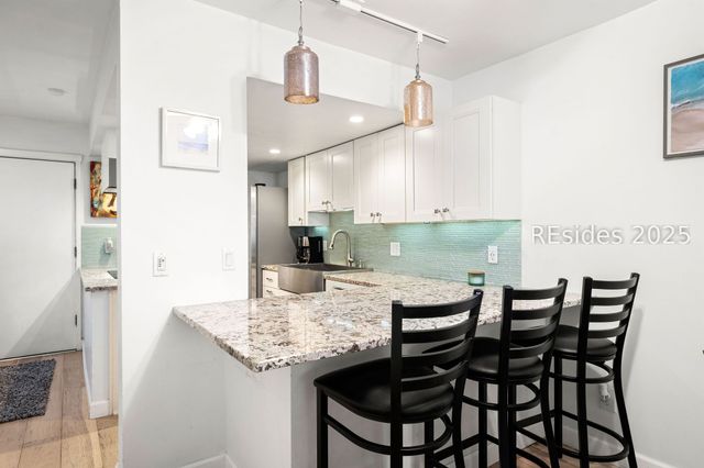 17 Lagoon Rd Apt 26, Hilton Head Island, SC 29928